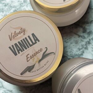 Velvety Vanilla Essence Body Cream - Gold and White